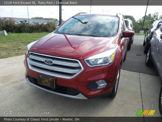 2018 Ford Escape SE in Ruby Red