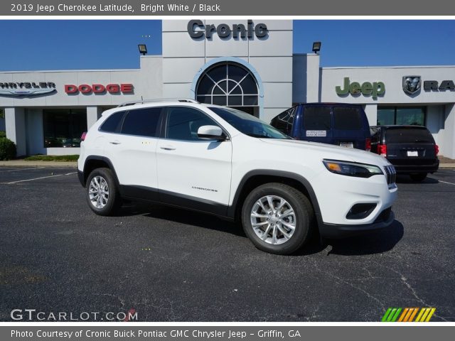 2019 Jeep Cherokee Latitude in Bright White