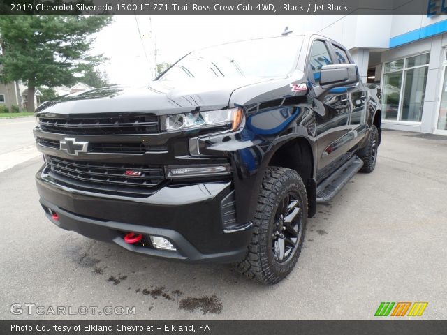 2019 Chevrolet Silverado 1500 LT Z71 Trail Boss Crew Cab 4WD in Black