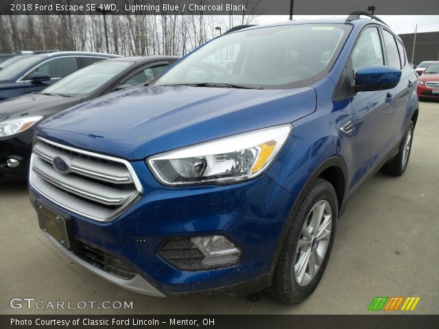 2018 Ford Escape SE 4WD in Lightning Blue