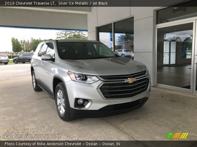 2019 Chevrolet Traverse LT in Silver Ice Metallic