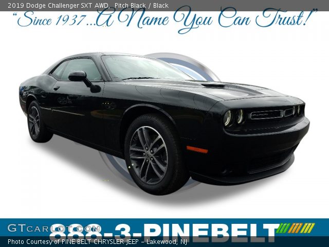2019 Dodge Challenger SXT AWD in Pitch Black