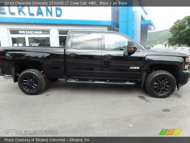 2019 Chevrolet Silverado 2500HD LT Crew Cab 4WD in Black