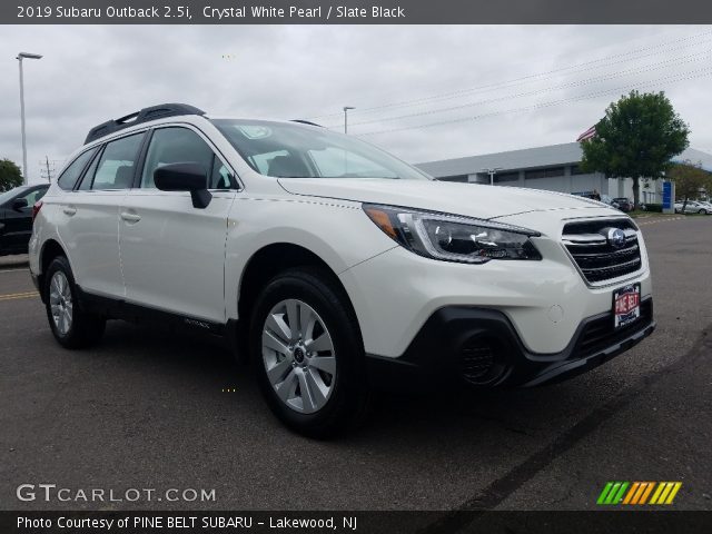 2019 Subaru Outback 2.5i in Crystal White Pearl