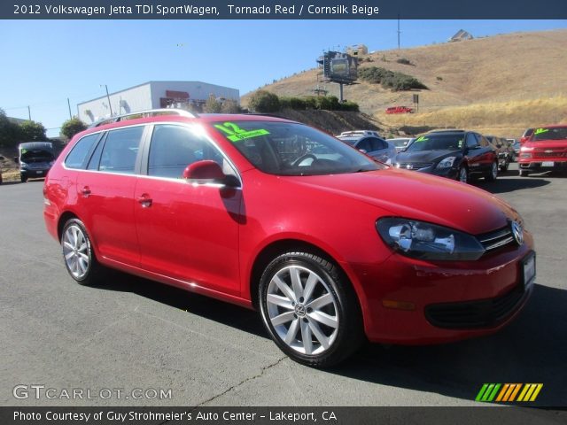 2012 Volkswagen Jetta TDI SportWagen in Tornado Red
