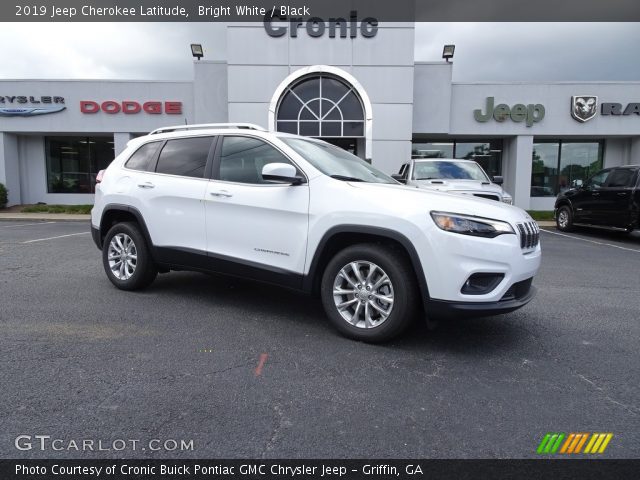 2019 Jeep Cherokee Latitude in Bright White