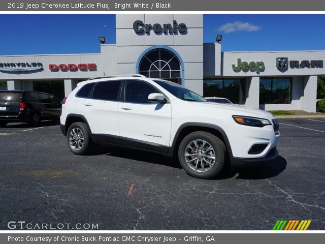 2019 Jeep Cherokee Latitude Plus in Bright White