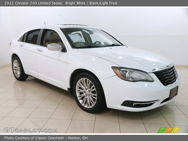 2012 Chrysler 200 Limited Sedan in Bright White