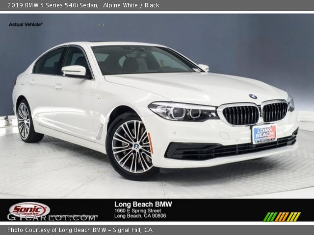 2019 BMW 5 Series 540i Sedan in Alpine White