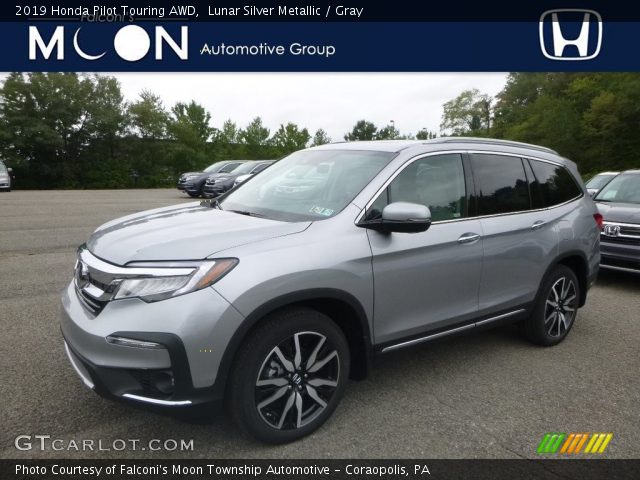 2019 Honda Pilot Touring AWD in Lunar Silver Metallic