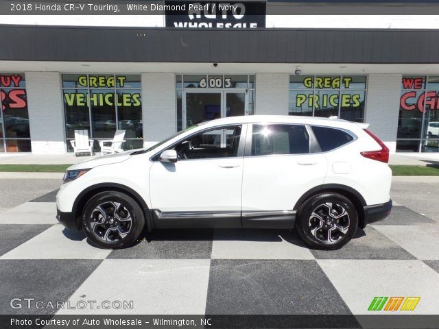 2018 Honda CR-V Touring in White Diamond Pearl