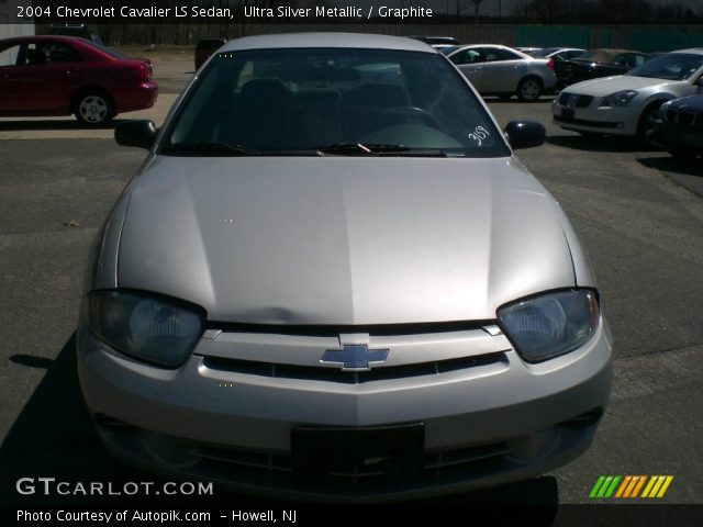 2004 Chevrolet Cavalier LS Sedan in Ultra Silver Metallic
