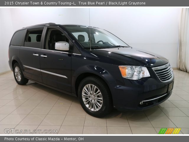 2015 Chrysler Town & Country Touring-L in True Blue Pearl