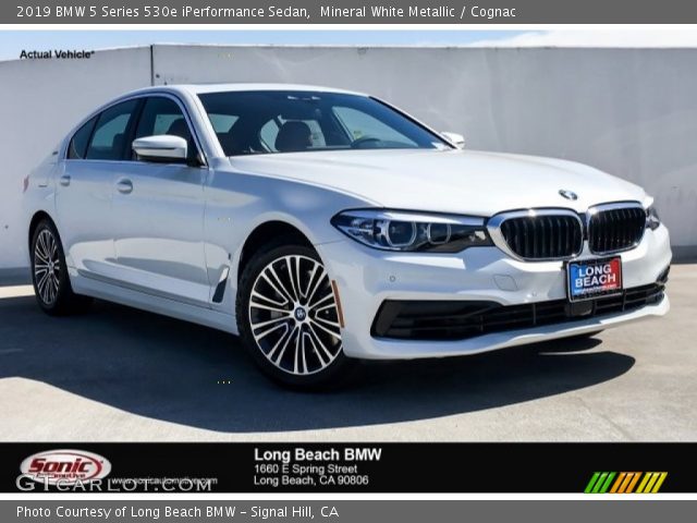 2019 BMW 5 Series 530e iPerformance Sedan in Mineral White Metallic