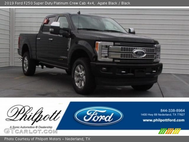 2019 Ford F250 Super Duty Platinum Crew Cab 4x4 in Agate Black