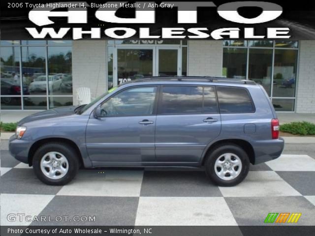 2006 Toyota Highlander I4 in Bluestone Metallic