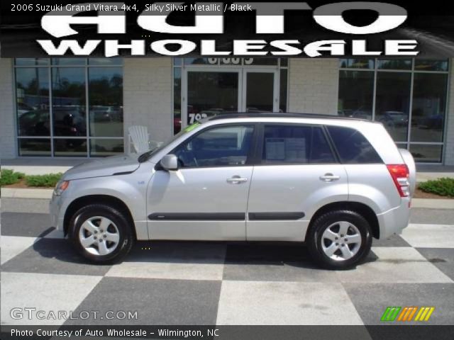 2006 Suzuki Grand Vitara 4x4 in Silky Silver Metallic