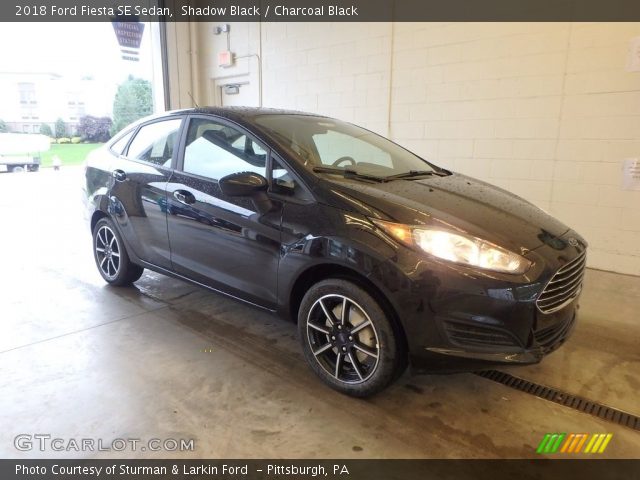 2018 Ford Fiesta SE Sedan in Shadow Black