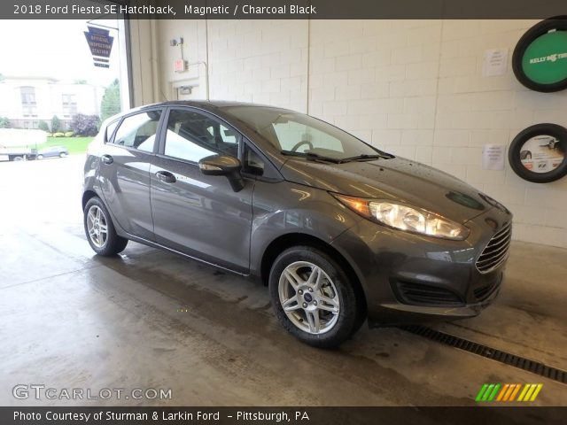 2018 Ford Fiesta SE Hatchback in Magnetic