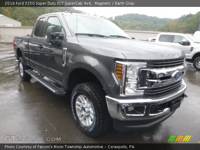2019 Ford F250 Super Duty XLT SuperCab 4x4 in Magnetic