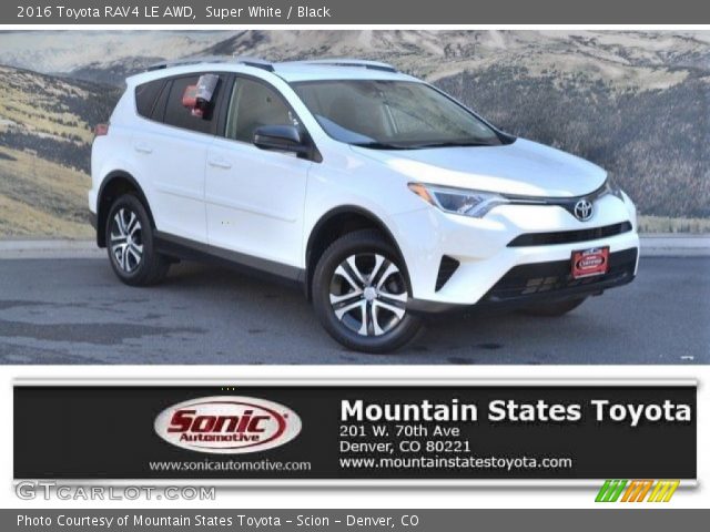 2016 Toyota RAV4 LE AWD in Super White