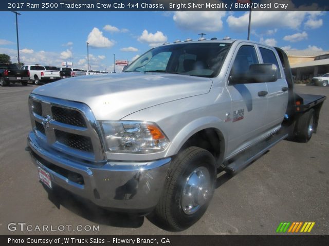 2017 Ram 3500 Tradesman Crew Cab 4x4 Chassis in Bright Silver Metallic