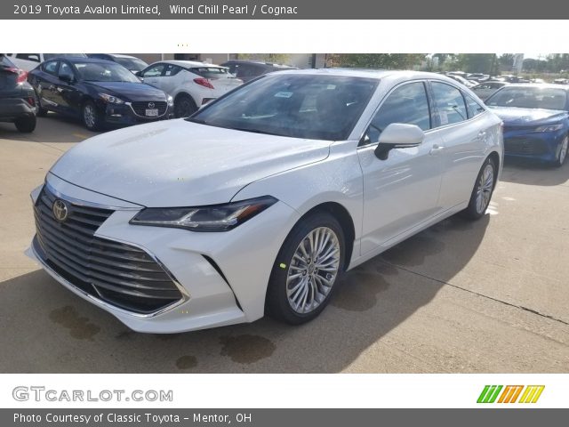 2019 Toyota Avalon Limited in Wind Chill Pearl