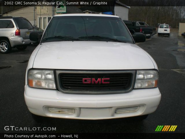 2002 GMC Sonoma SL Regular Cab in Summit White