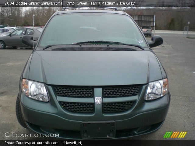 2004 Dodge Grand Caravan SXT in Onyx Green Pearl