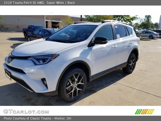 2018 Toyota RAV4 SE AWD in Super White