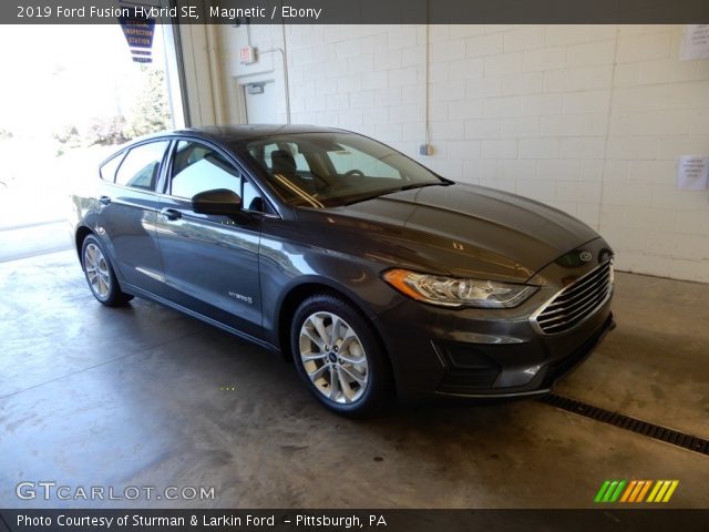2019 Ford Fusion Hybrid SE in Magnetic