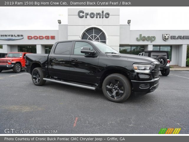 2019 Ram 1500 Big Horn Crew Cab in Diamond Black Crystal Pearl