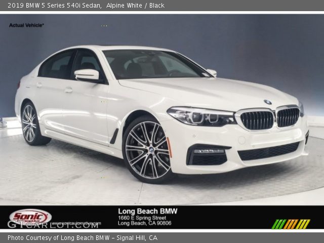 2019 BMW 5 Series 540i Sedan in Alpine White