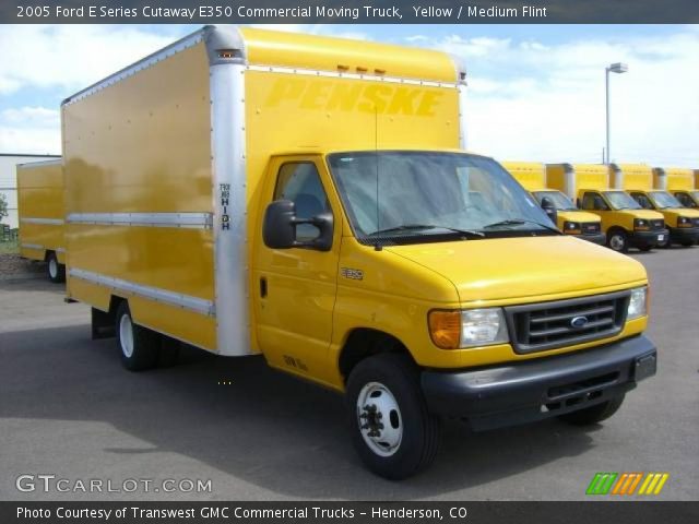 2005 Ford E Series Cutaway E350 Commercial Moving Truck in Yellow