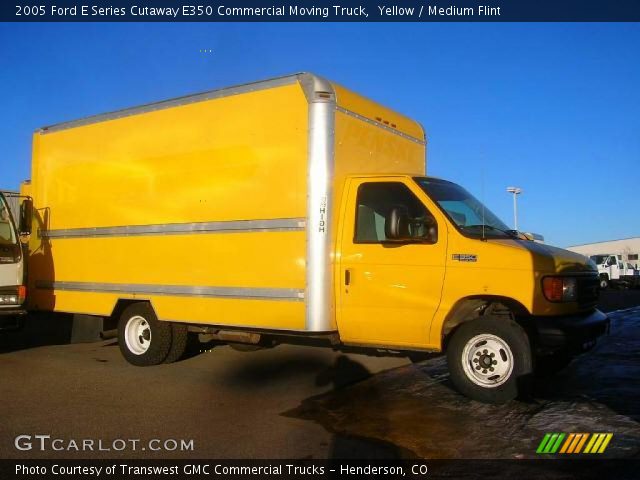2005 Ford E Series Cutaway E350 Commercial Moving Truck in Yellow