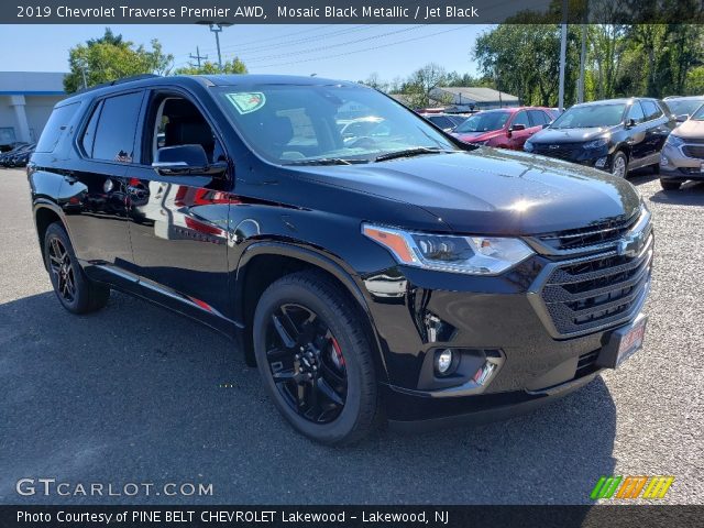 2019 Chevrolet Traverse Premier AWD in Mosaic Black Metallic