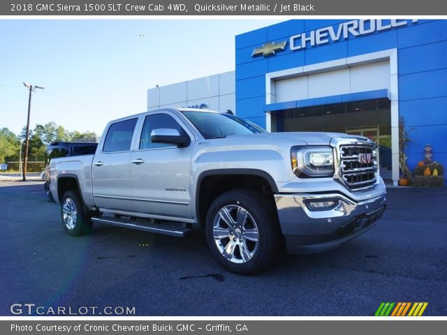 2018 GMC Sierra 1500 SLT Crew Cab 4WD in Quicksilver Metallic