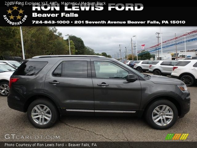 2019 Ford Explorer XLT 4WD in Magnetic