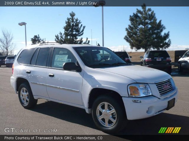 2009 GMC Envoy SLE 4x4 in Summit White