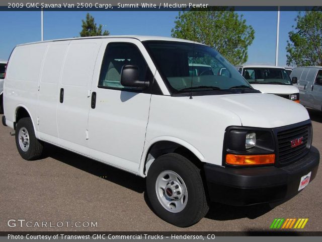 2009 GMC Savana Van 2500 Cargo in Summit White