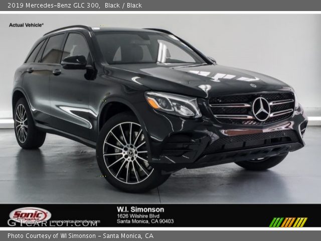 2019 Mercedes-Benz GLC 300 in Black
