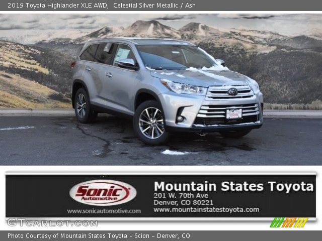 2019 Toyota Highlander XLE AWD in Celestial Silver Metallic
