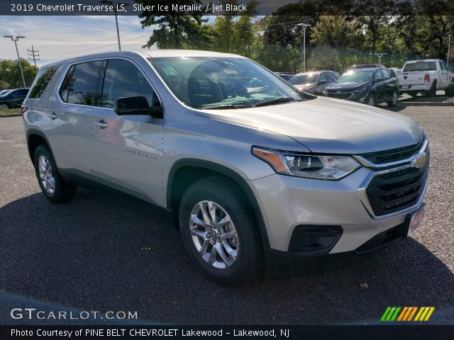 2019 Chevrolet Traverse LS in Silver Ice Metallic