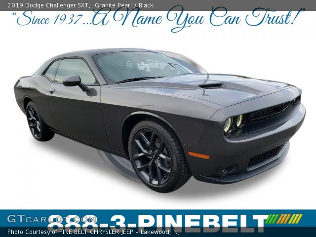 2019 Dodge Challenger SXT in Granite Pearl