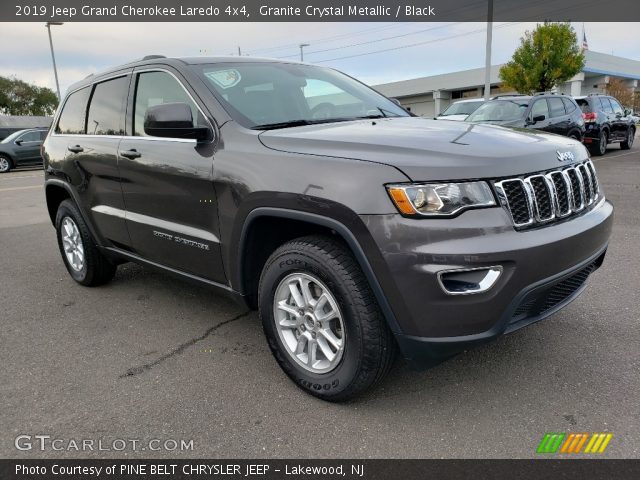 2019 Jeep Grand Cherokee Laredo 4x4 in Granite Crystal Metallic