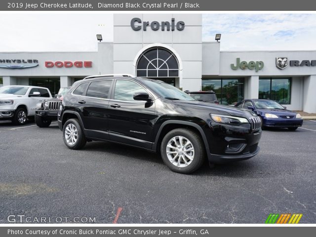 2019 Jeep Cherokee Latitude in Diamond Black Crystal Pearl