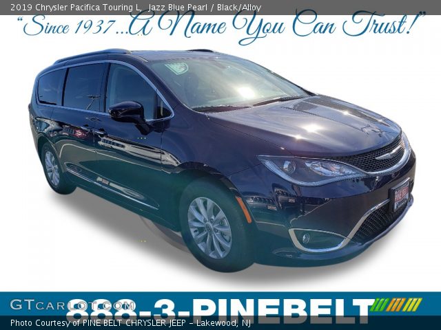2019 Chrysler Pacifica Touring L in Jazz Blue Pearl