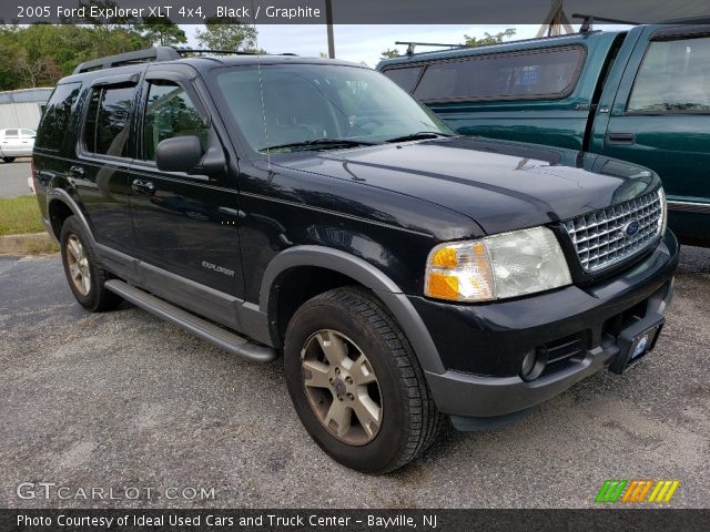 2005 Ford Explorer XLT 4x4 in Black