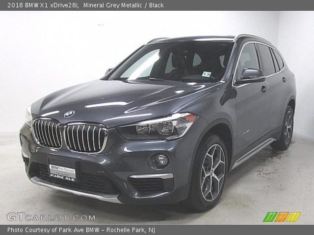 2018 BMW X1 xDrive28i in Mineral Grey Metallic