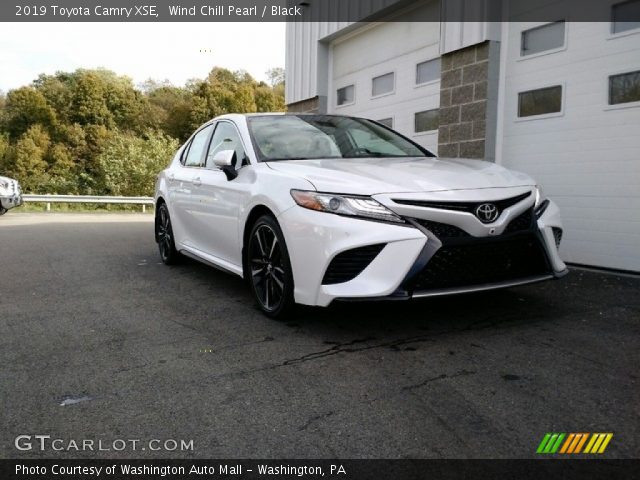 2019 Toyota Camry XSE in Wind Chill Pearl